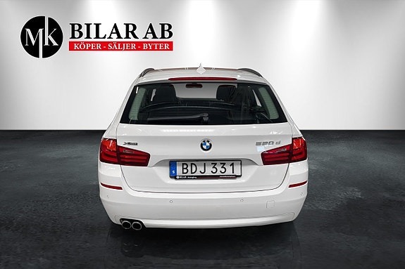 BMW 520d 4 of 5