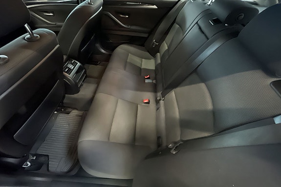 BMW 520d 9 of 12