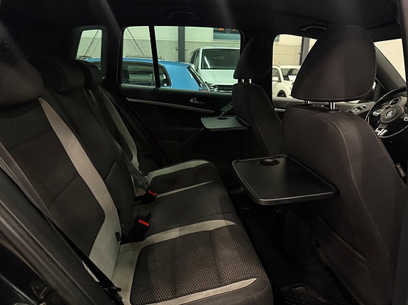 Volkswagen Tiguan 14 of 21