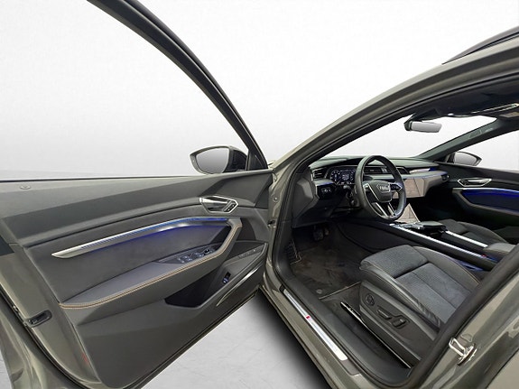 Audi e-tron Sportback 12 of 30