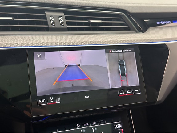 Audi e-tron Sportback 17 of 30