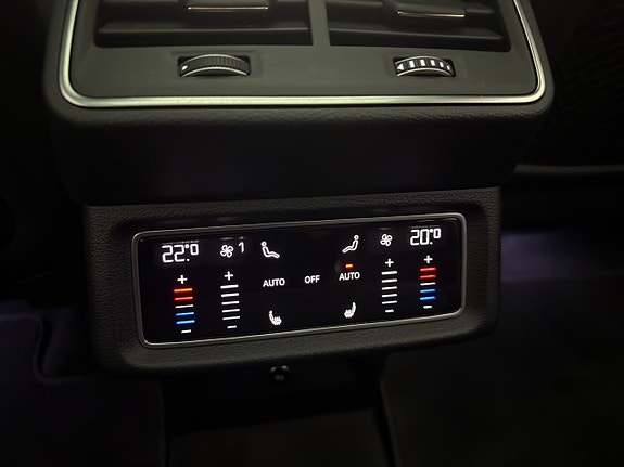Audi e-tron Sportback 26 of 30