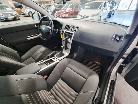 Volvo V50 16 of 21