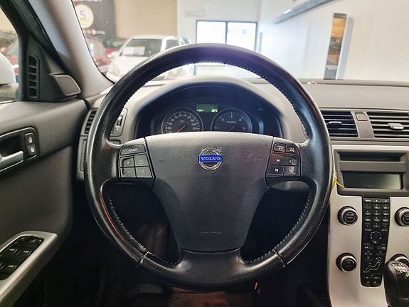 Volvo V50 10 of 21