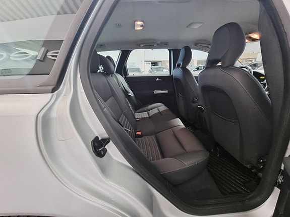 Volvo V50 18 of 21