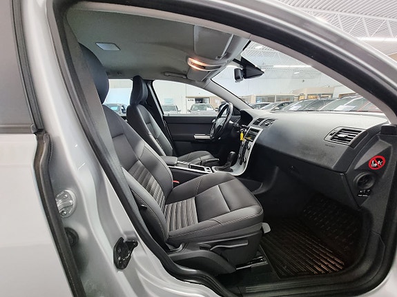 Volvo V50 15 of 21
