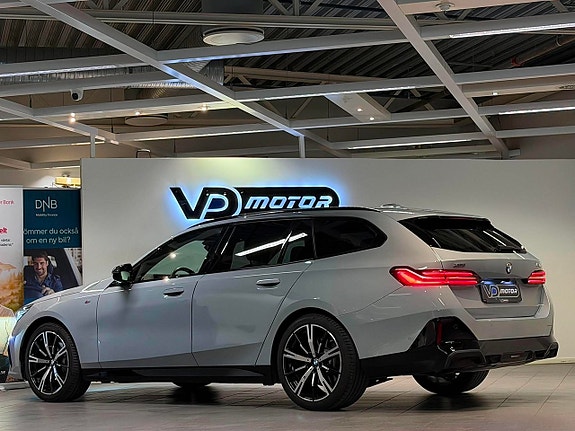 BMW 540d 3 of 5