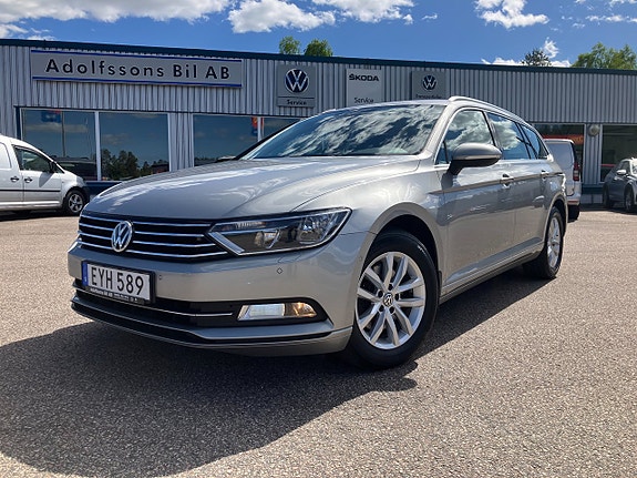 Volkswagen Passat 2 of 5