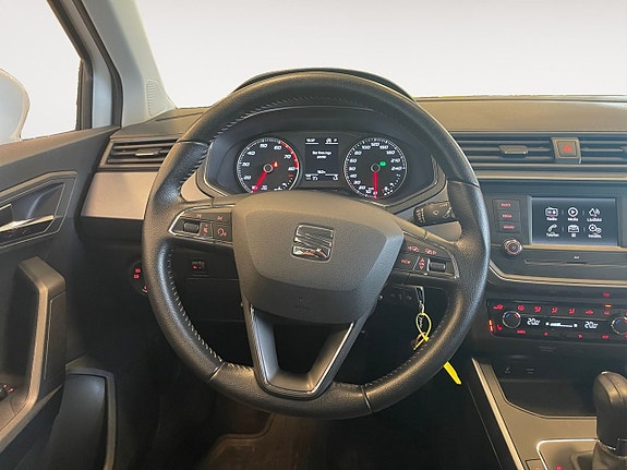 Seat Arona 13 of 24