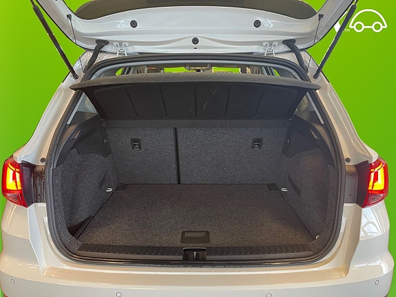 Seat Arona 16 of 24