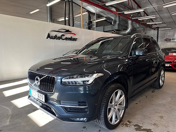 Volvo XC90 2 of 22