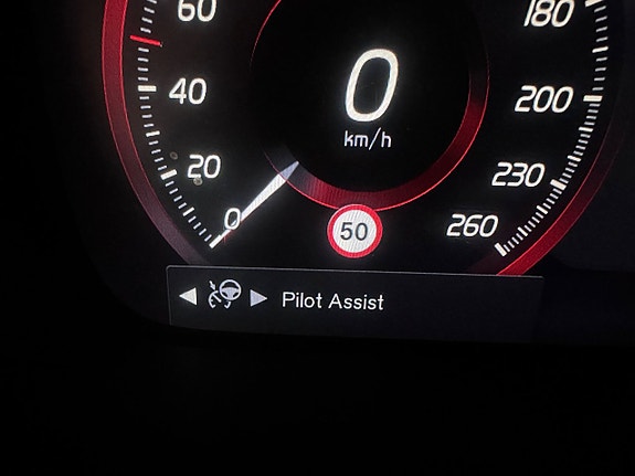 Volvo XC90 20 of 22
