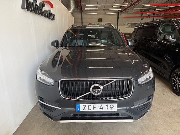 Volvo XC90 4 of 22