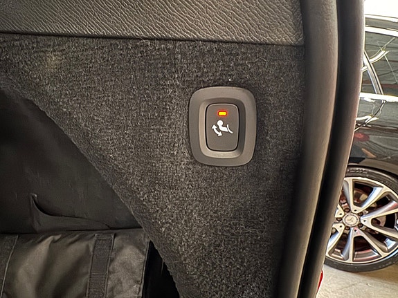 Volvo XC90 16 of 22
