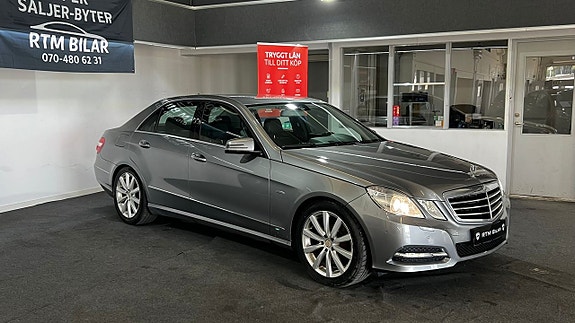 Mercedes-Benz E350 3 of 5