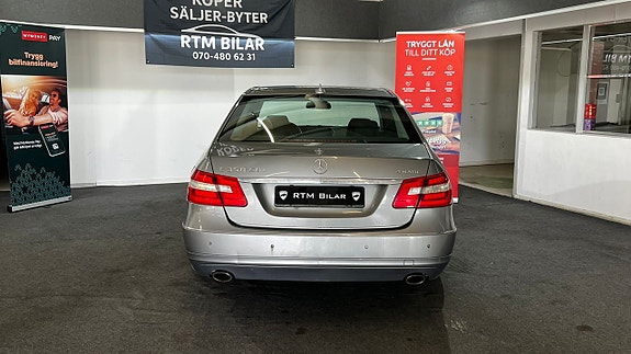 Mercedes-Benz E350 5 of 5
