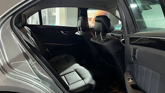 Mercedes-Benz E350 8 of 15