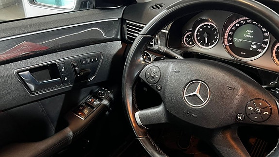 Mercedes-Benz E350 15 of 15