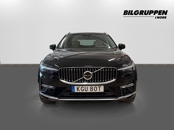 Volvo XC60 2 of 5
