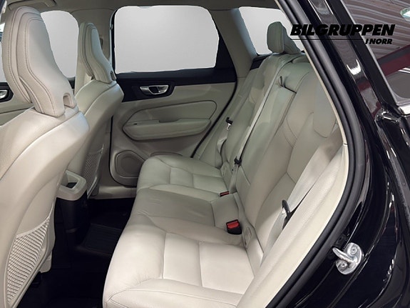 Volvo XC60 9 of 19