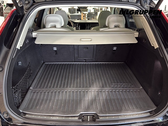 Volvo XC60 14 of 19