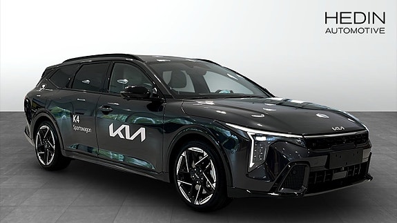 Kia K4 3 of 5