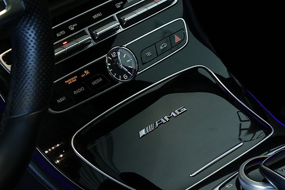 Mercedes-Benz E63 18 of 23