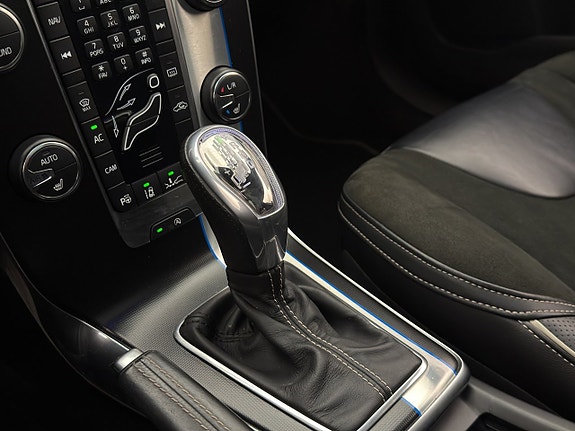 Volvo V40 26 of 30