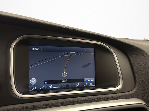 Volvo V40 22 of 30