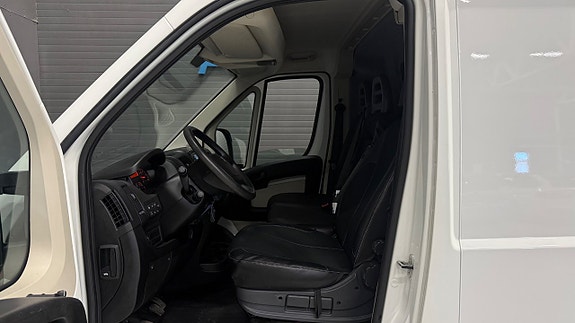 Peugeot Boxer 10 of 27