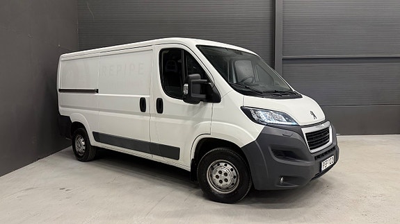 Peugeot Boxer 2 of 5
