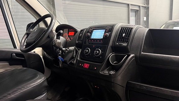 Peugeot Boxer 15 of 27