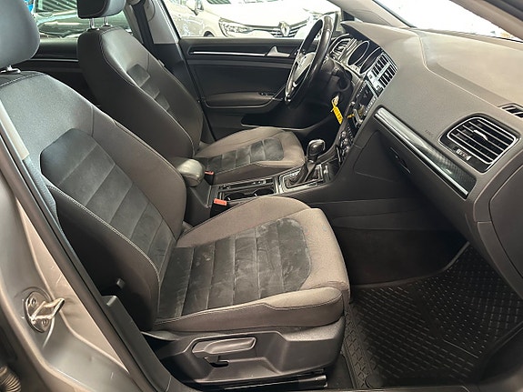 Volkswagen Golf VII 8 of 13