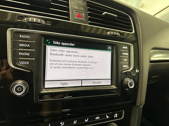 Volkswagen Golf VII 13 of 13