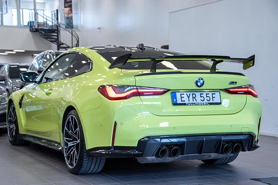 BMW M4 5 of 5