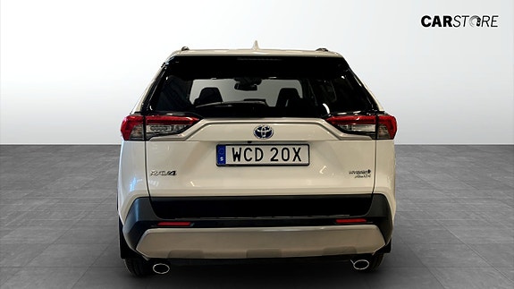 Toyota RAV4 7 of 13