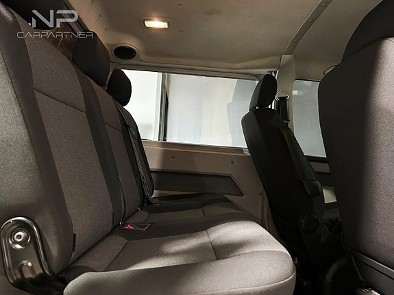 Volkswagen Transporter 26 of 26