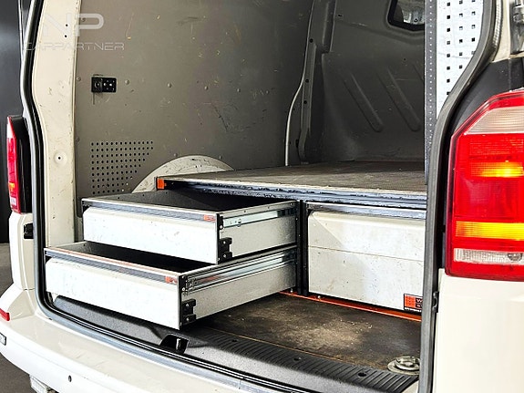 Volkswagen Transporter 11 of 26