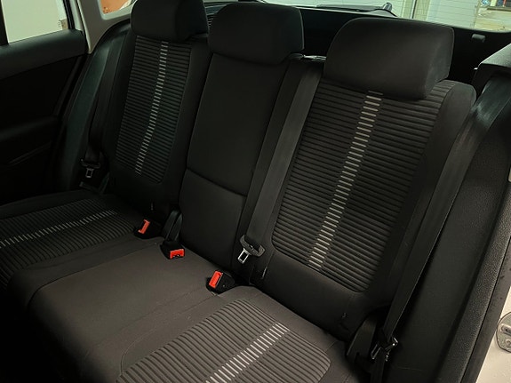 Volkswagen Tiguan 11 of 24