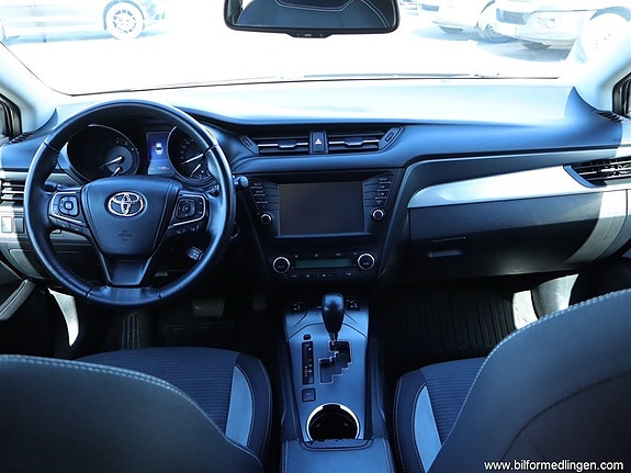 Toyota Avensis 7 of 25
