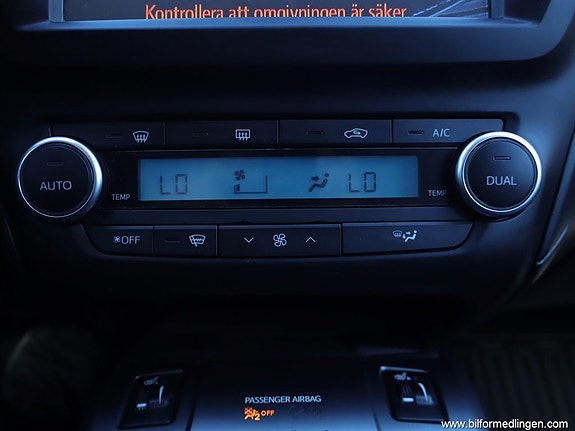 Toyota Avensis 14 of 25