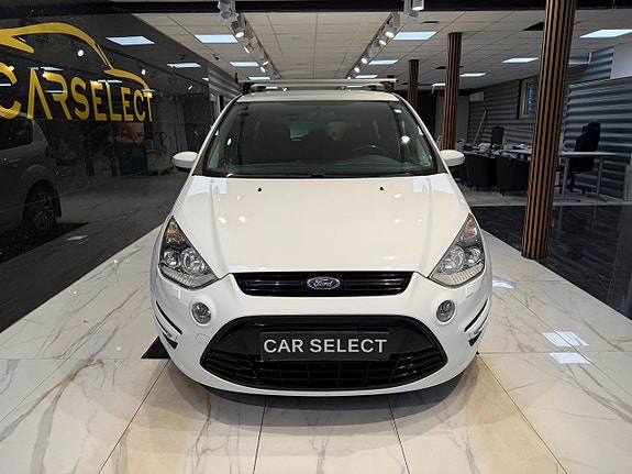 Ford S-MAX 8 of 22