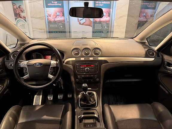 Ford S-MAX 9 of 22