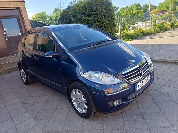 Mercedes-Benz A200