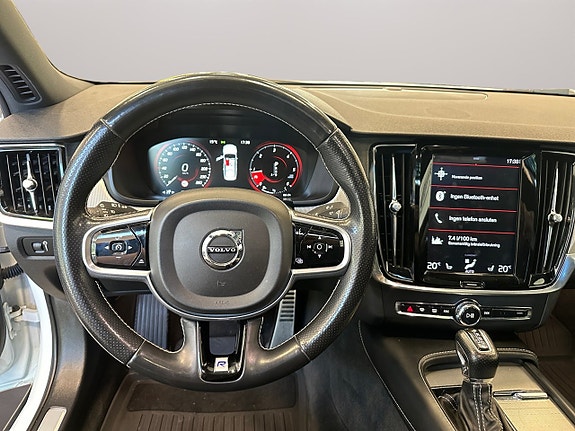 Volvo S90 12 of 19