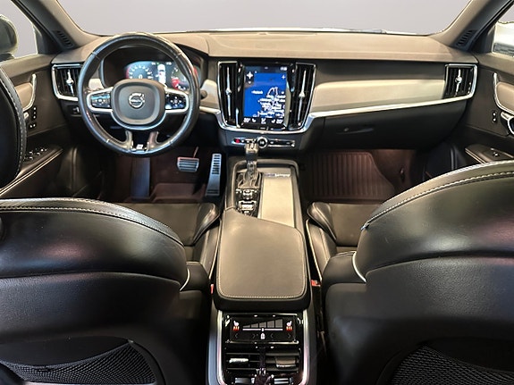 Volvo S90 13 of 19