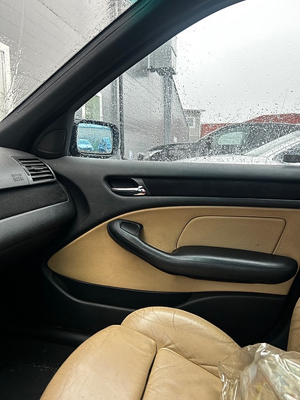 BMW 330i 9 of 9
