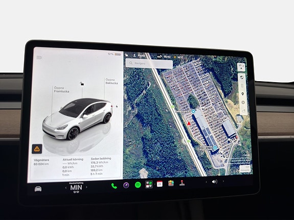 Tesla Model Y 21 of 30
