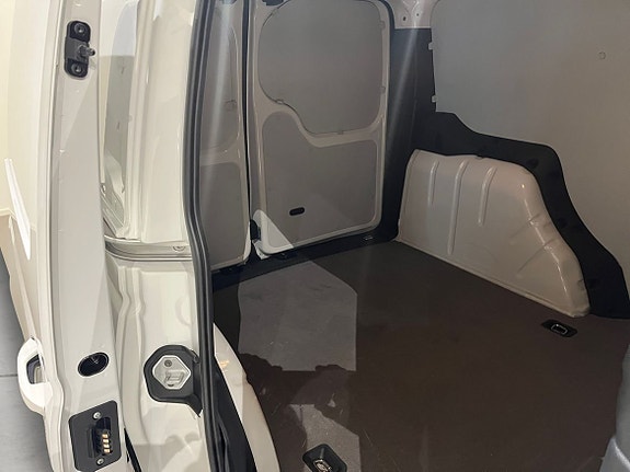 Volkswagen Caddy 15 of 22