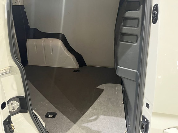 Volkswagen Caddy 13 of 22